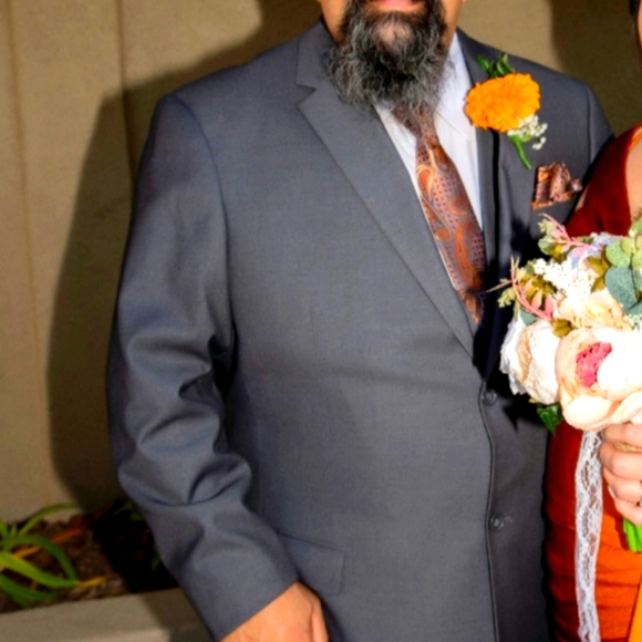 Tie set - Picture 1 of 2